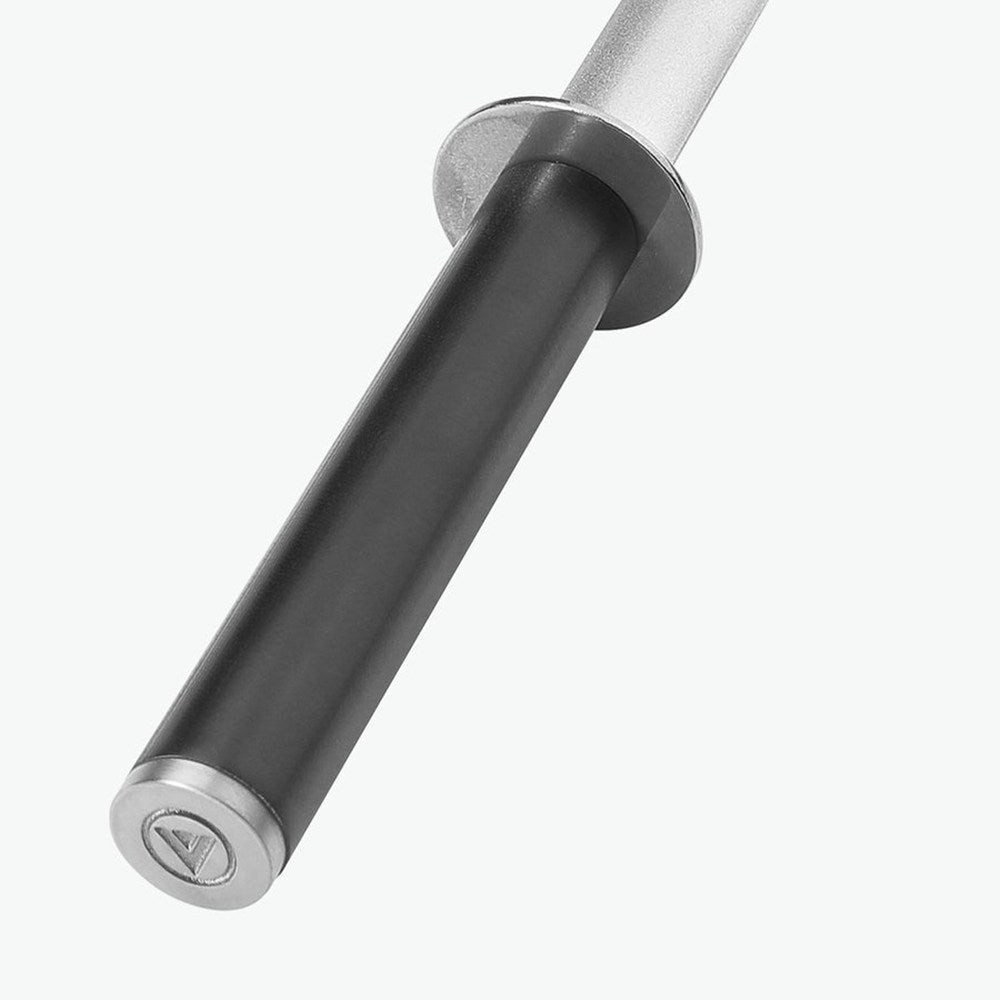 Griff aus G-10 mit Endkappe am Wetzstahl Pro, aus der Nähe #Material_G-10