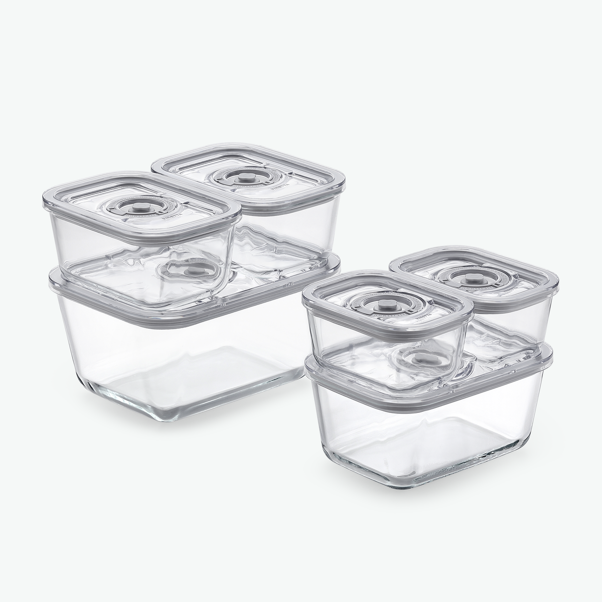 Das Signatur-Set mit Vakuumbehältern aus Glas, zusammengestellt, schräg von vorn
