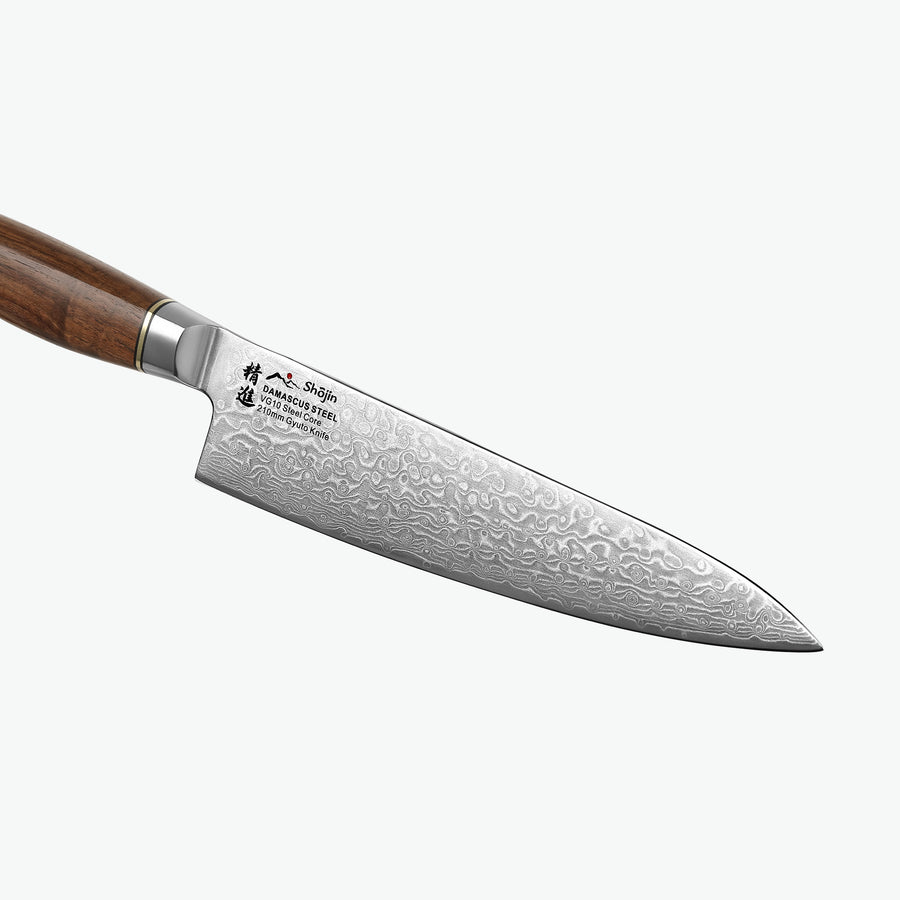 Klinge: 67 Lagen mit einem Kern aus VG-10